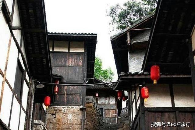中国共产党城口县第十四届纪律检查委员会第四次全体会议决议